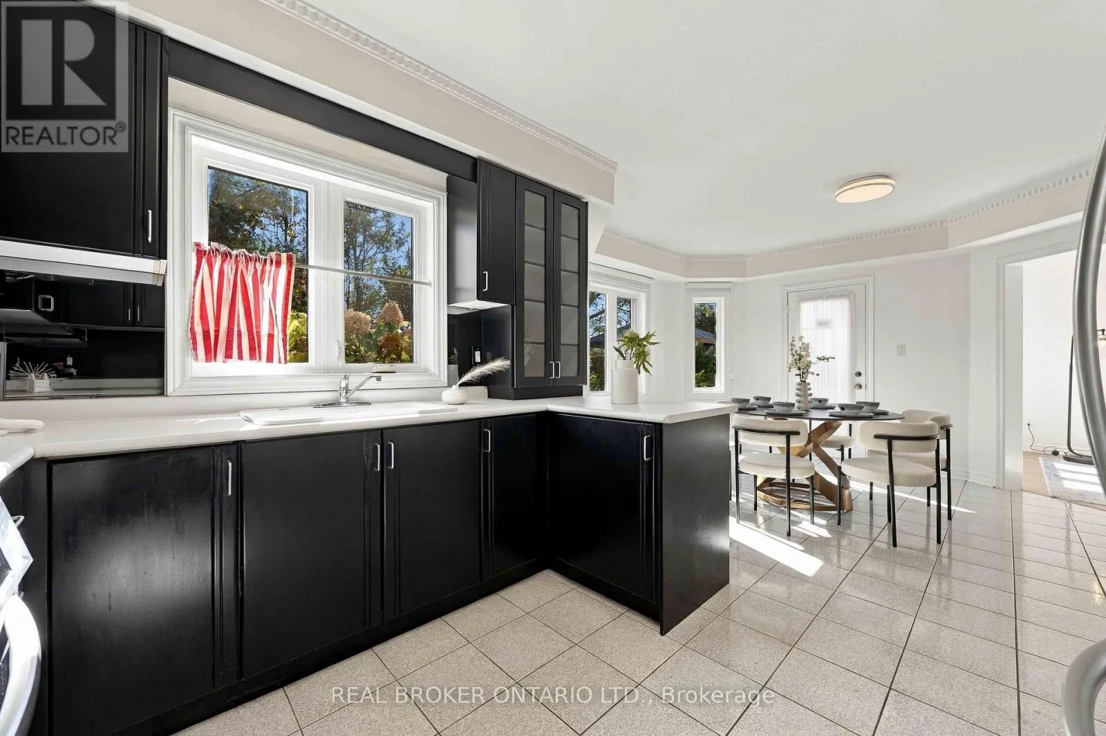 43 BLUEBELL DRIVE