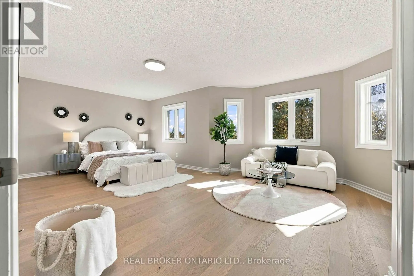 43 BLUEBELL DRIVE