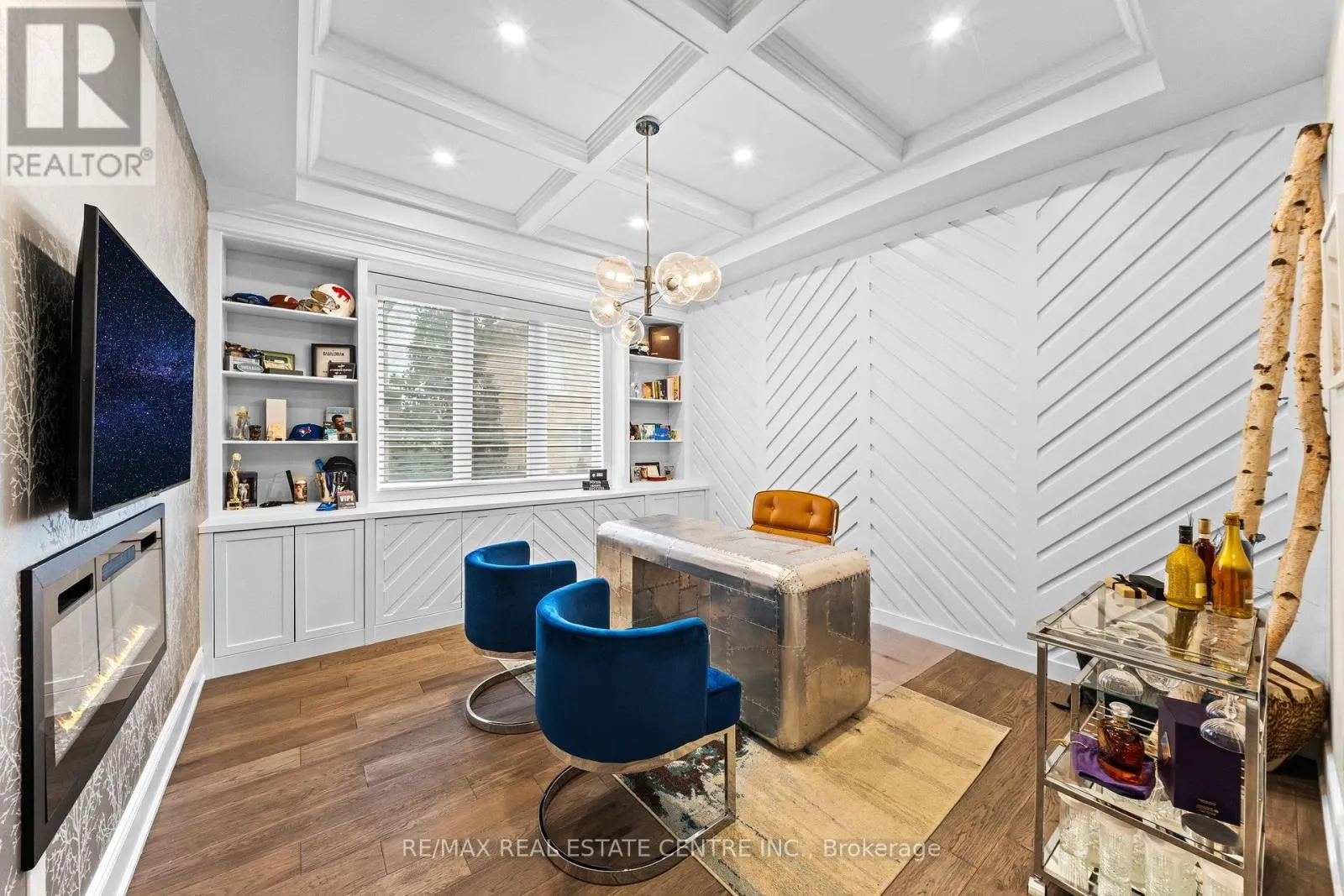 10 ROLLING GREEN COURT