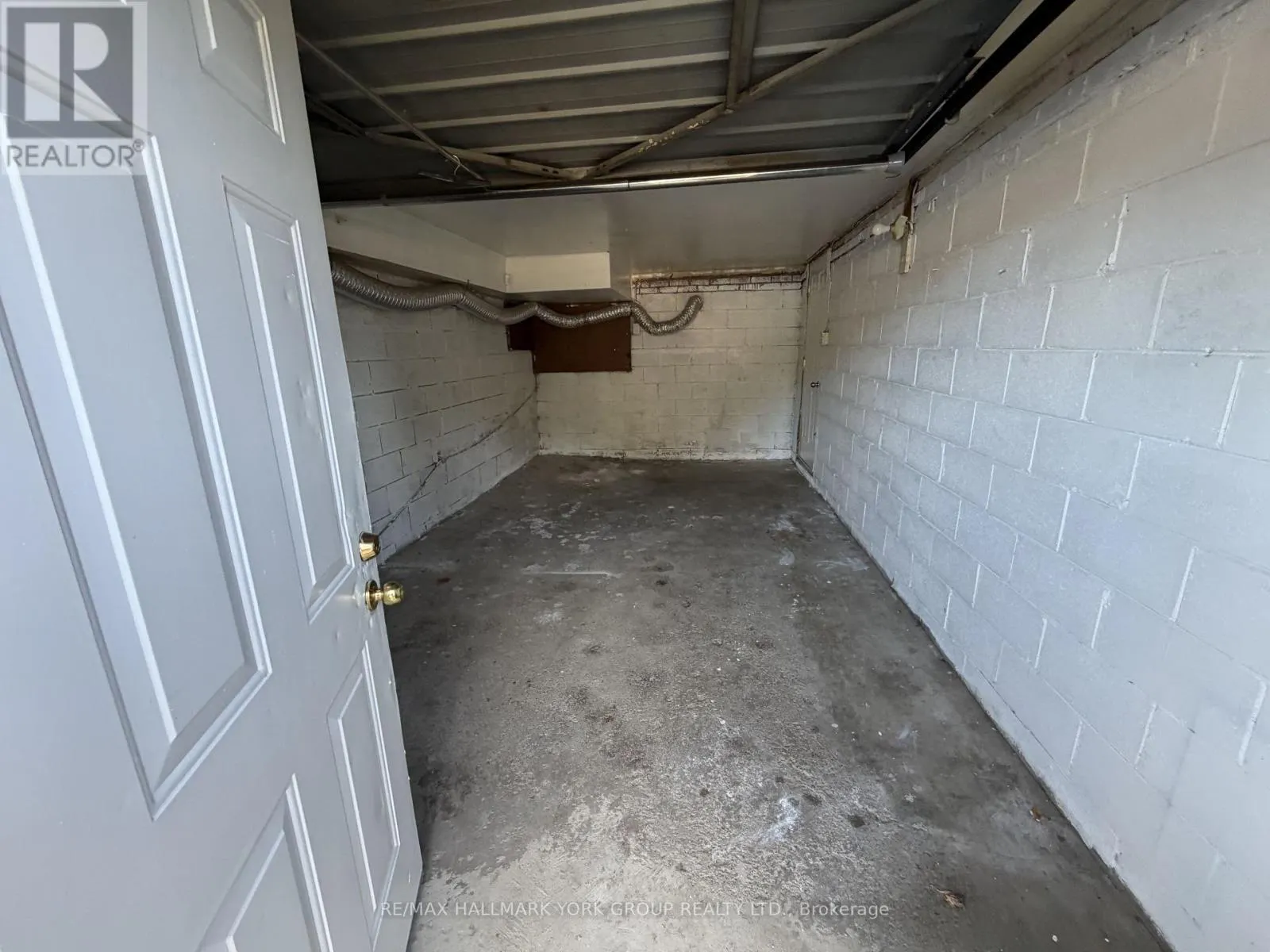 LOWER - 43 WALTER AVENUE