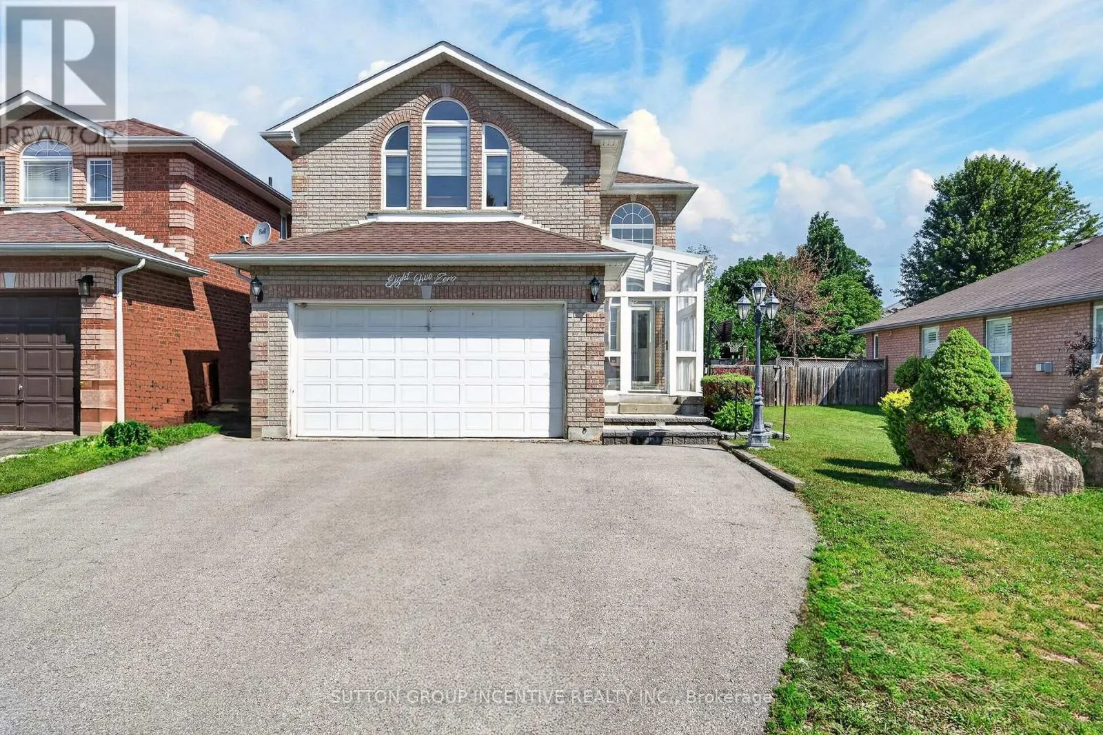850 LESLIE DRIVE