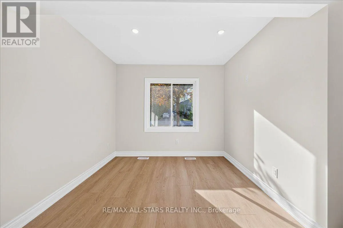 230 BAYVIEW AVENUE