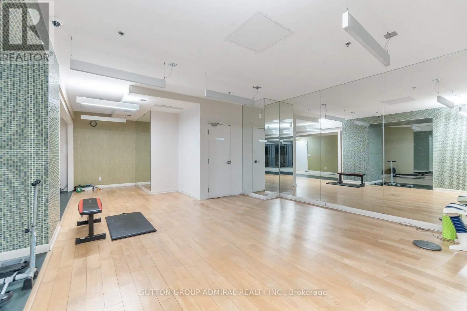 412 - 75 NORMAN BETHUNE AVENUE