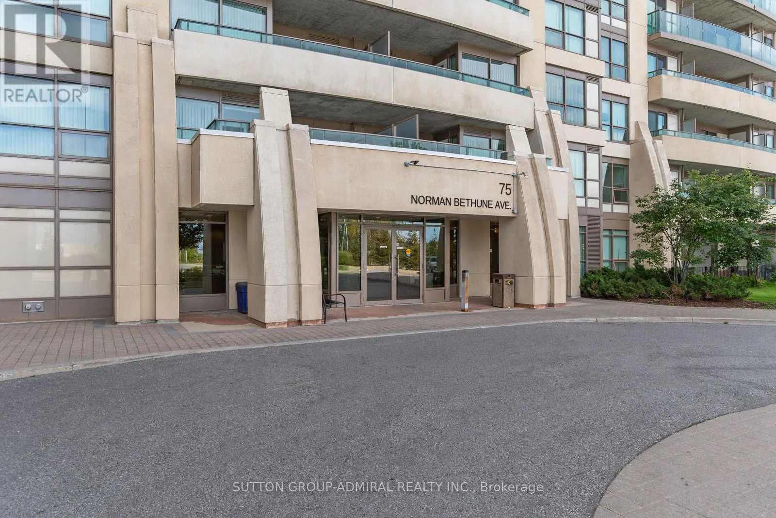 412 - 75 NORMAN BETHUNE AVENUE