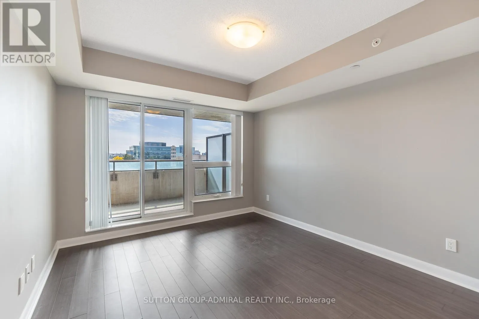 412 - 75 NORMAN BETHUNE AVENUE
