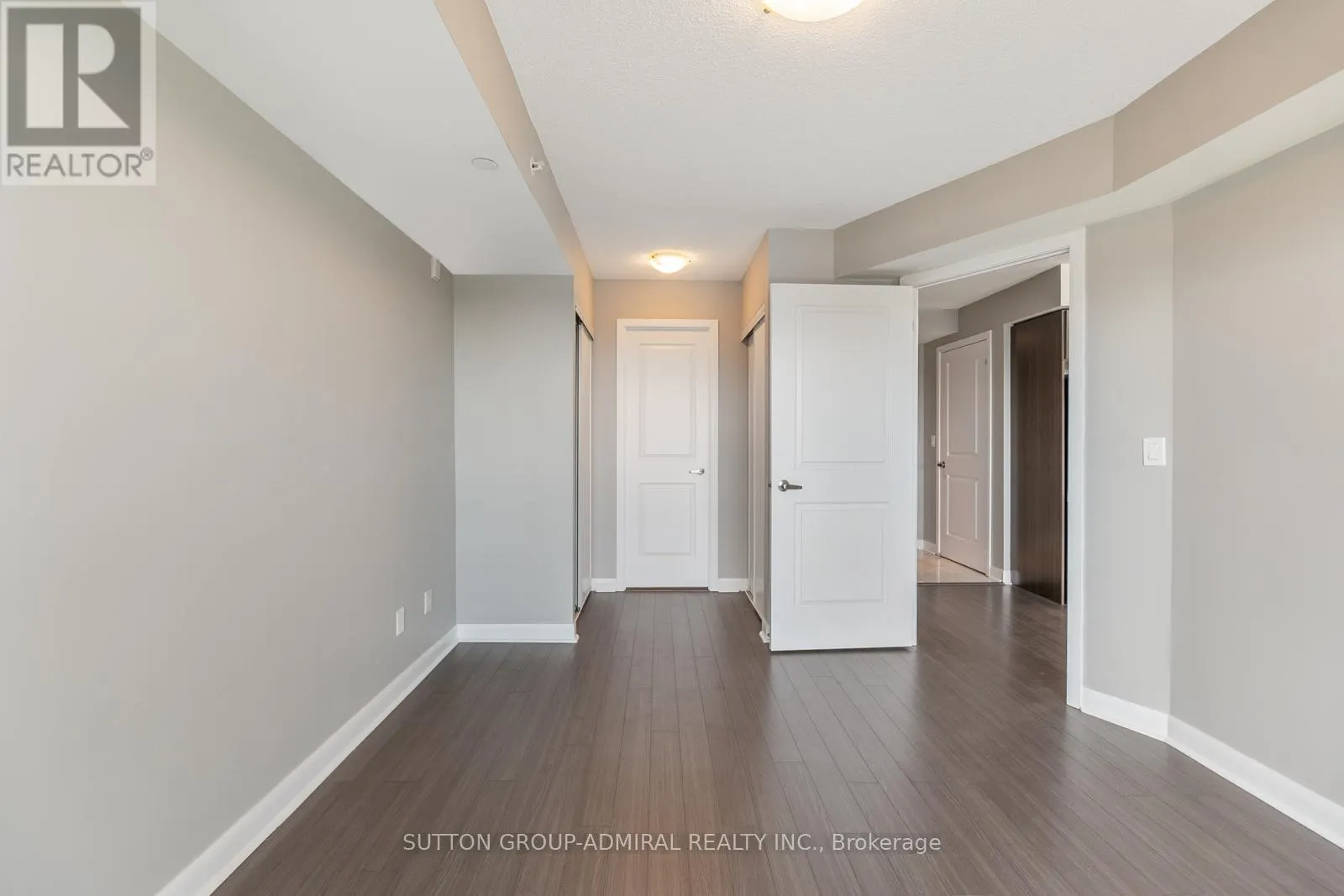412 - 75 NORMAN BETHUNE AVENUE
