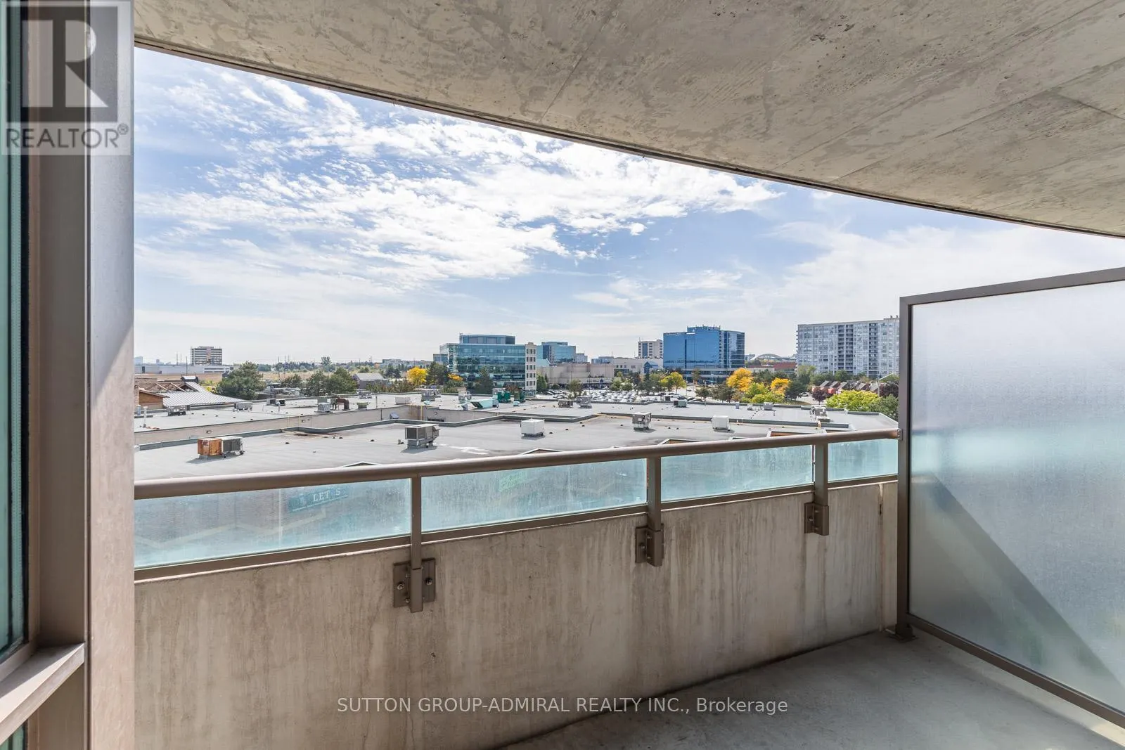 412 - 75 NORMAN BETHUNE AVENUE