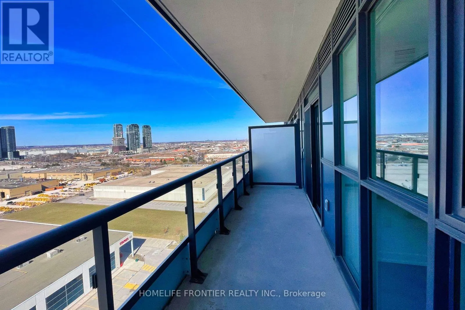 1712 - 38 HONEYCRISP CRESCENT