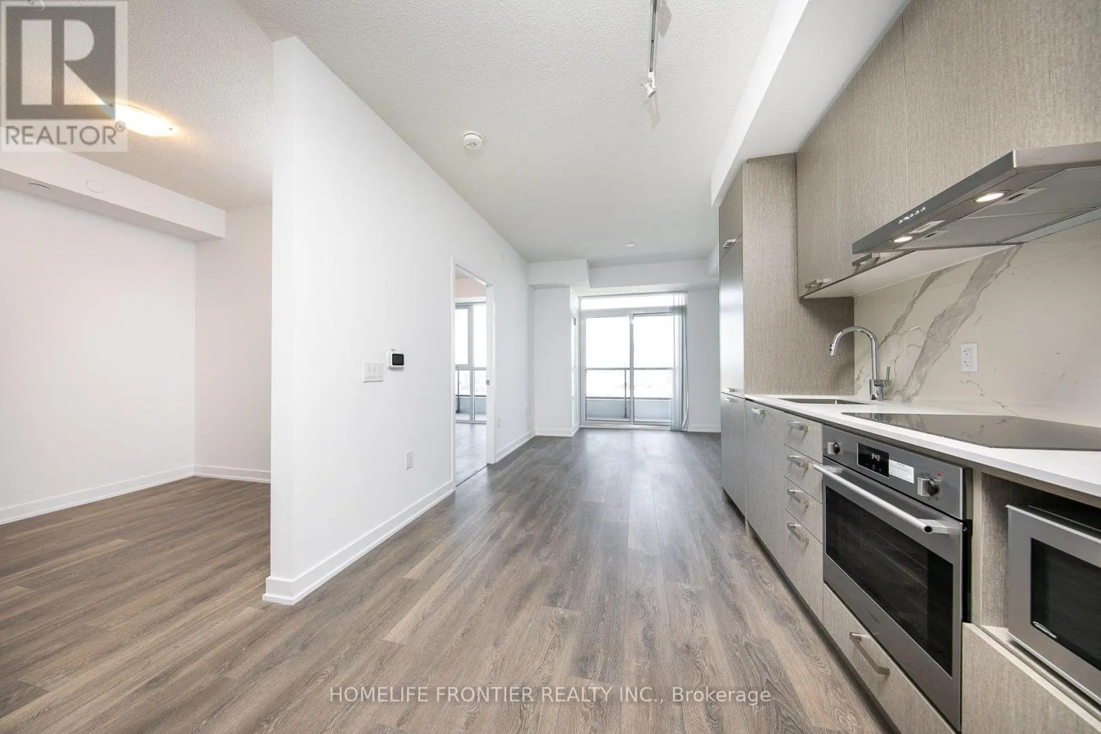 1712 - 38 HONEYCRISP CRESCENT