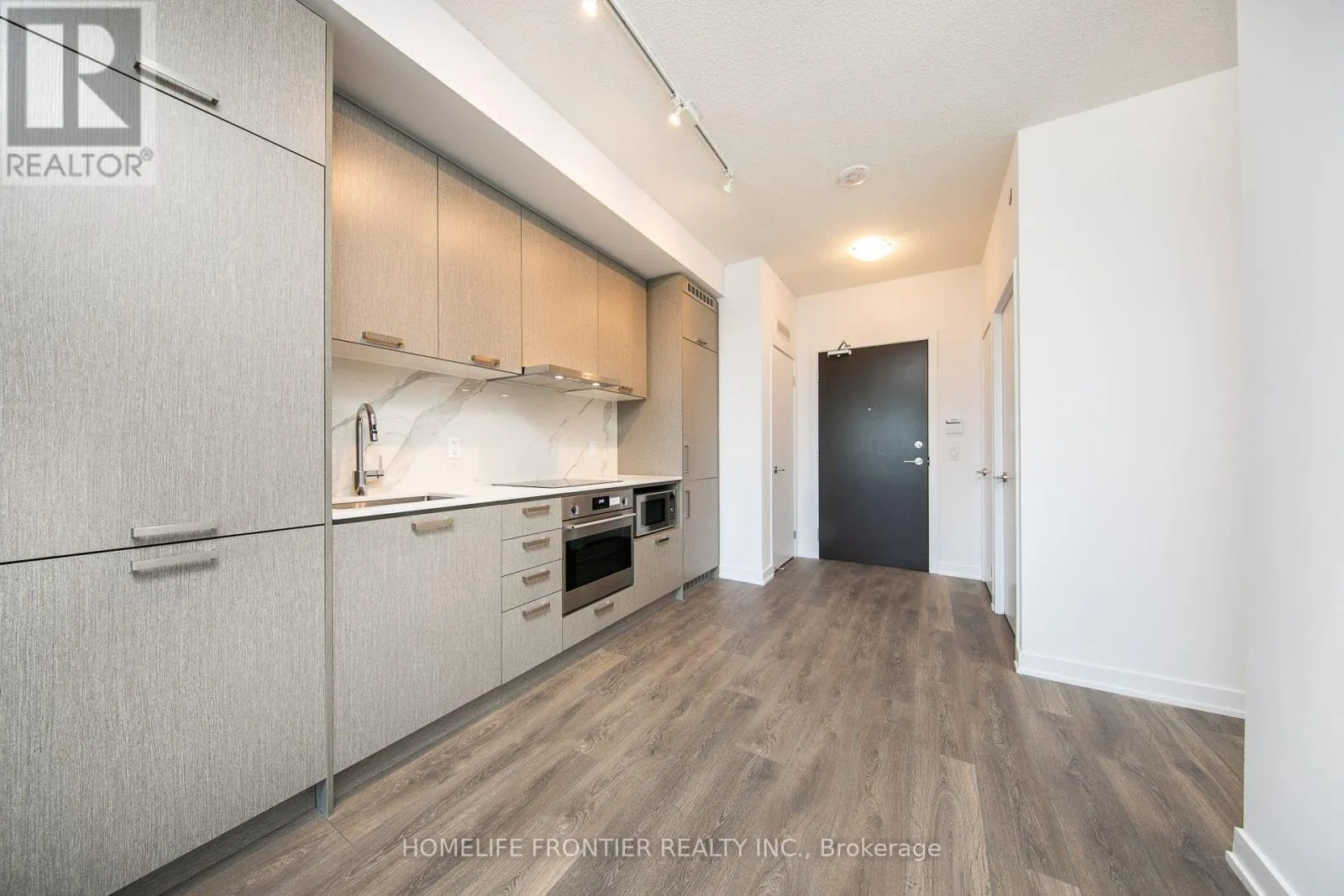 1712 - 38 HONEYCRISP CRESCENT