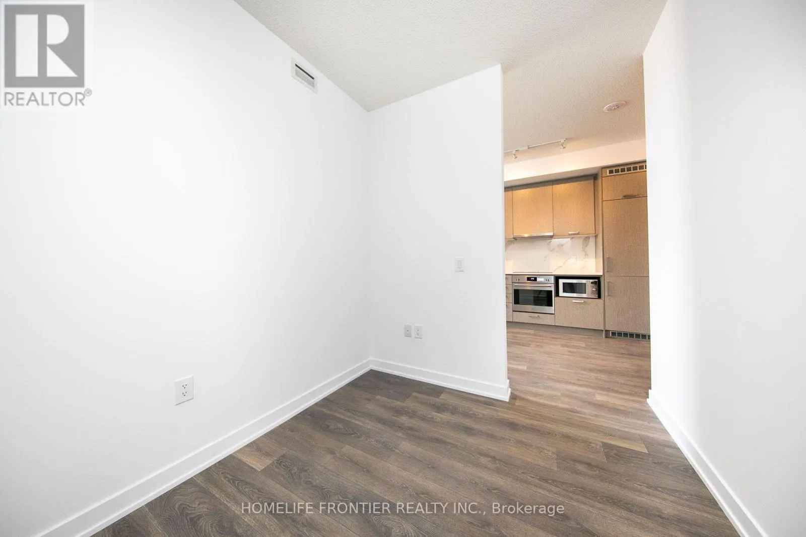 1712 - 38 HONEYCRISP CRESCENT