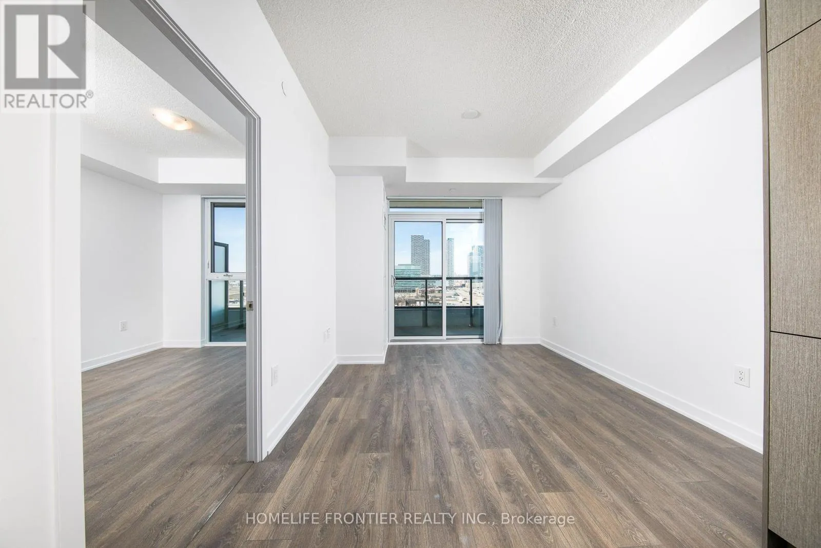 1712 - 38 HONEYCRISP CRESCENT