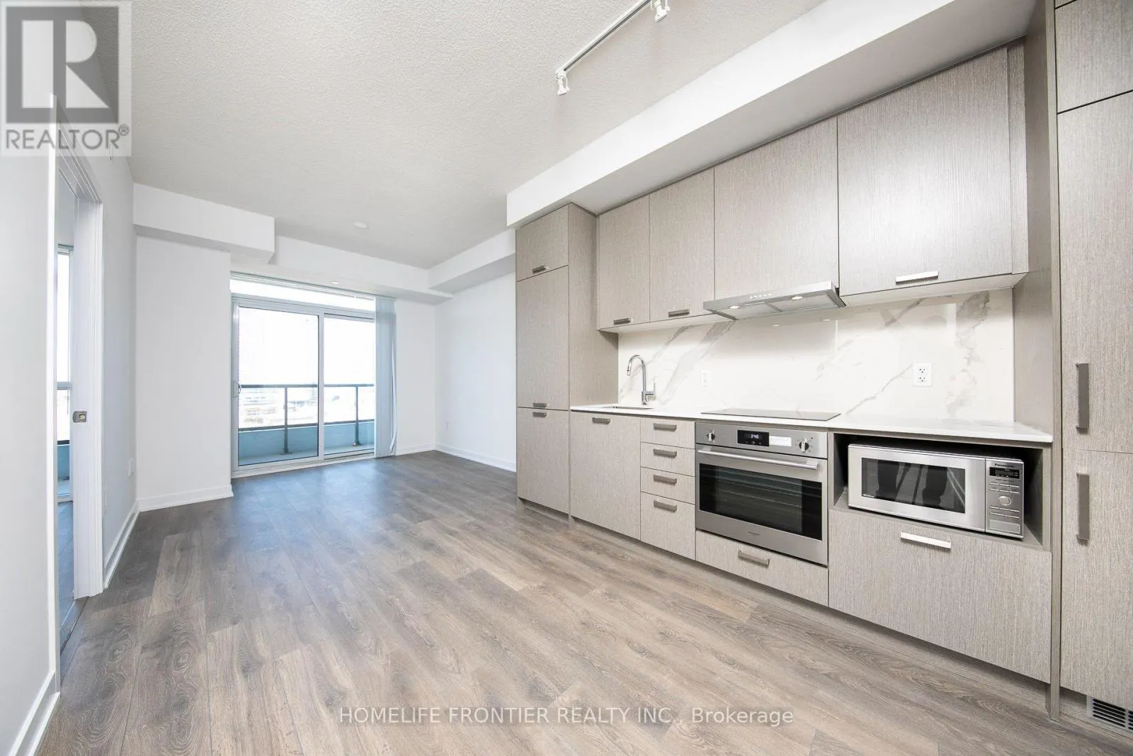 1712 - 38 HONEYCRISP CRESCENT