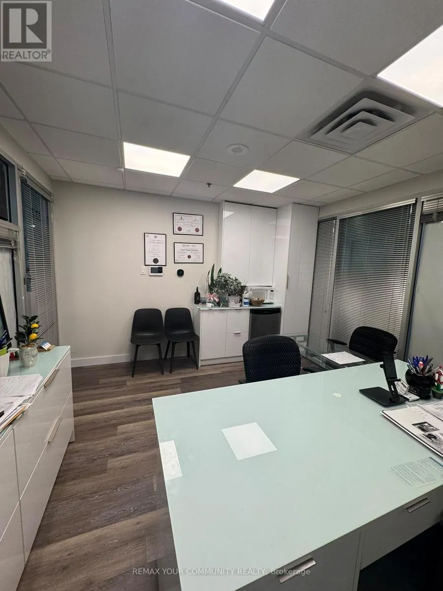 33B - 7378 YONGE STREET