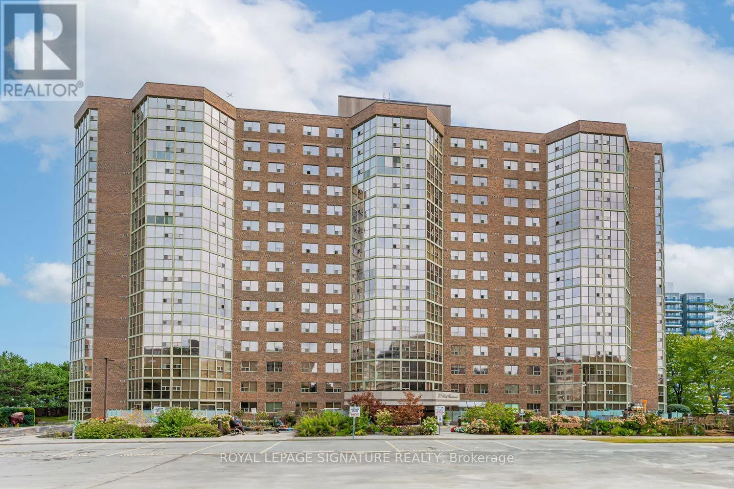 408 - 20 BAIF BOULEVARD