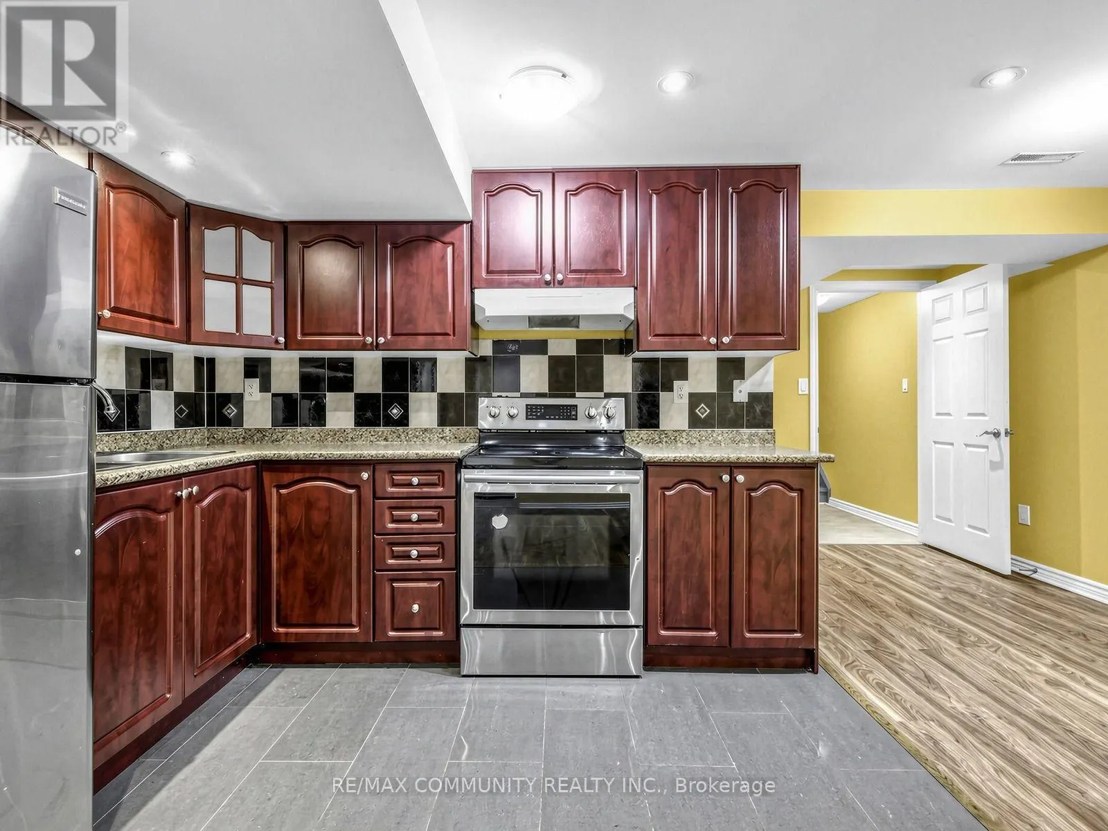 117 TARA CRESCENT