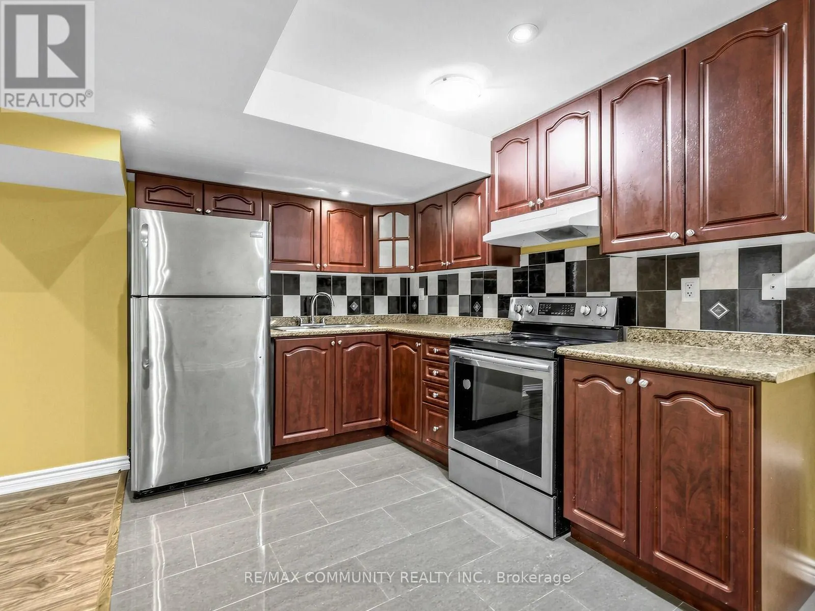 117 TARA CRESCENT