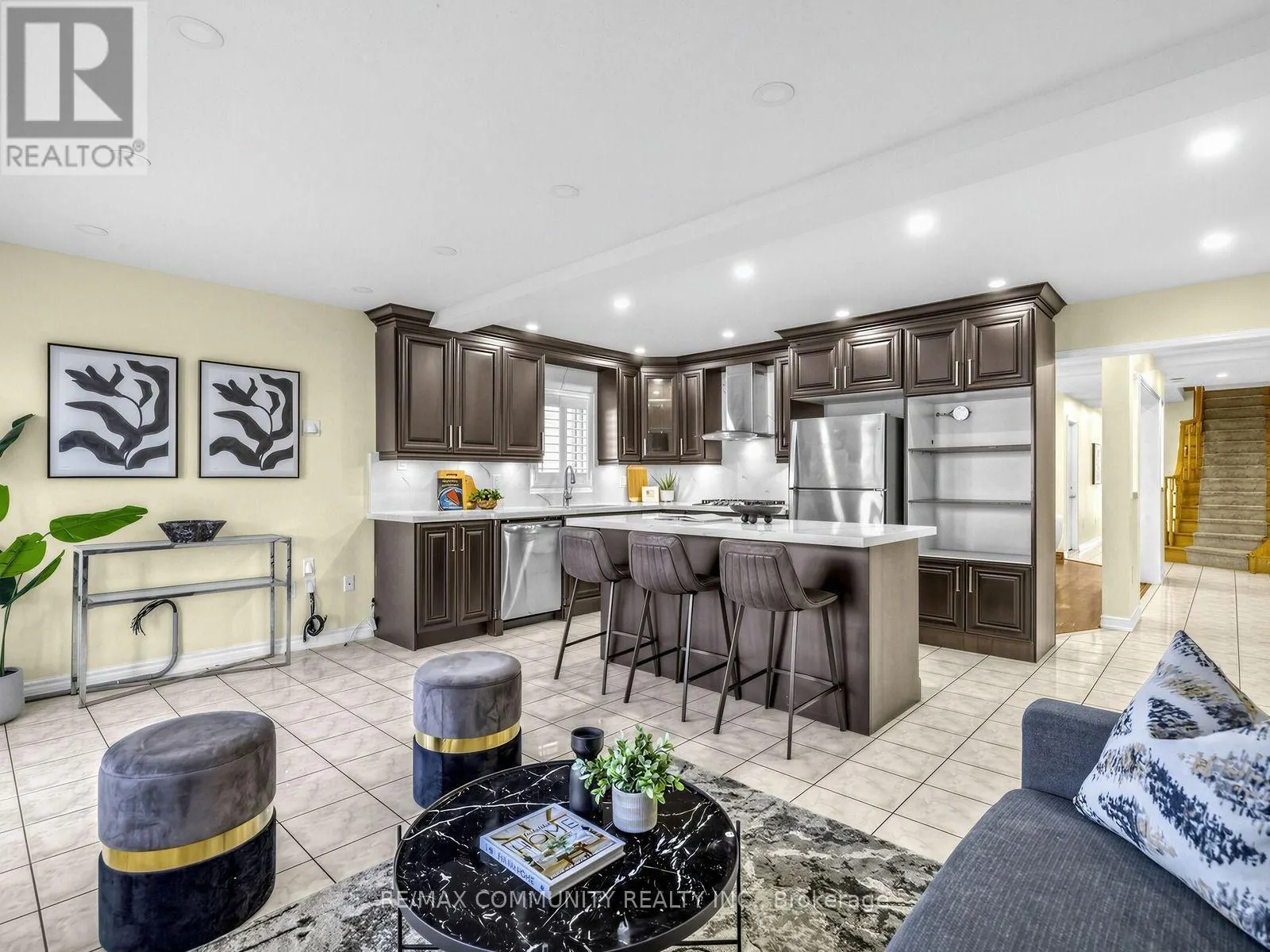 117 TARA CRESCENT