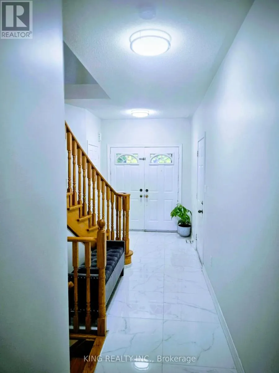 131 ROYAL APPIAN CRESCENT