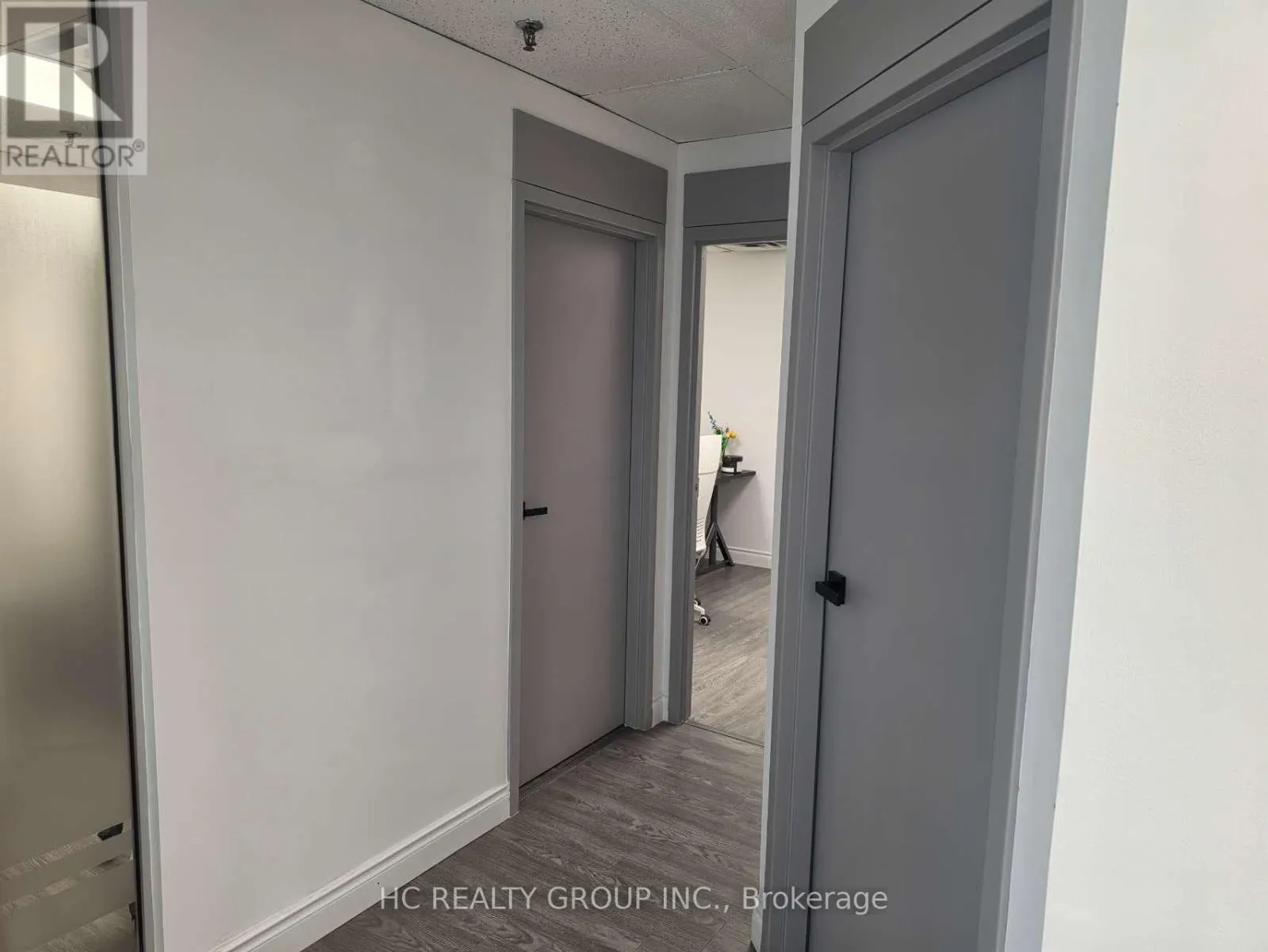 226 - 7181 WOODBINE AVENUE