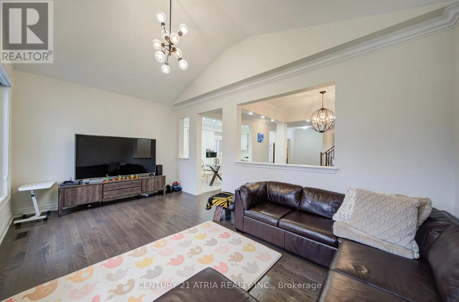 282 BLUE DASHER BOULEVARD