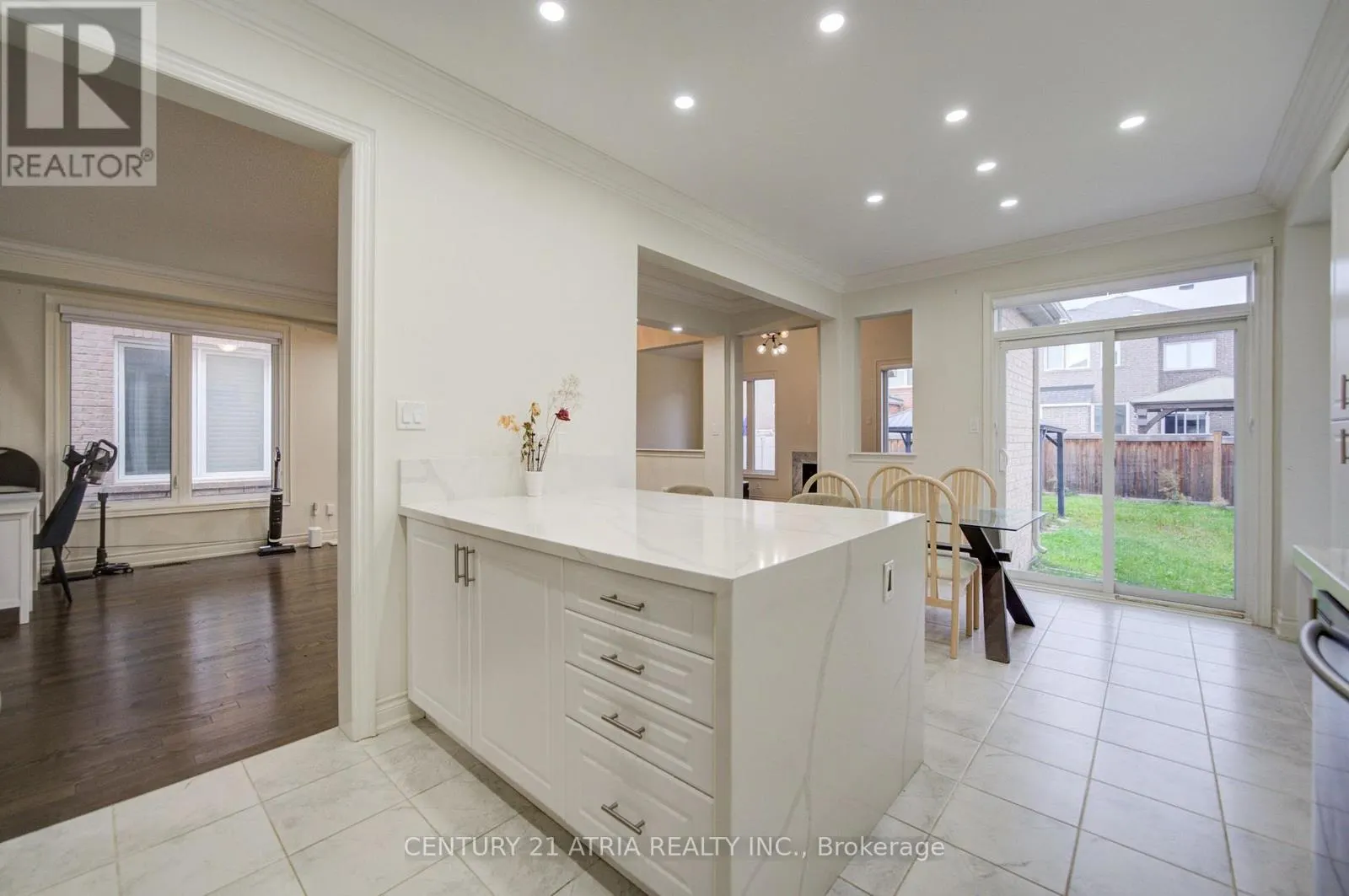 282 BLUE DASHER BOULEVARD