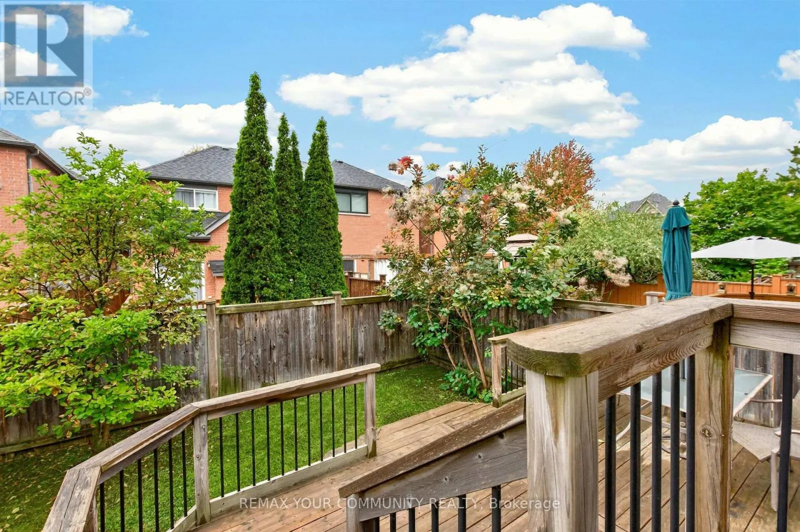 61 COZENS DRIVE