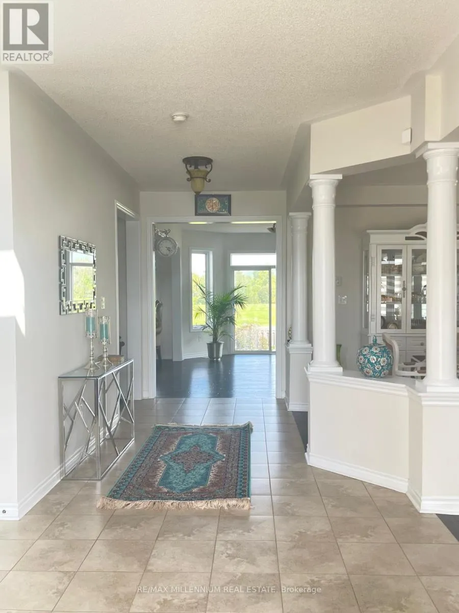 77 COLLIER CRESCENT