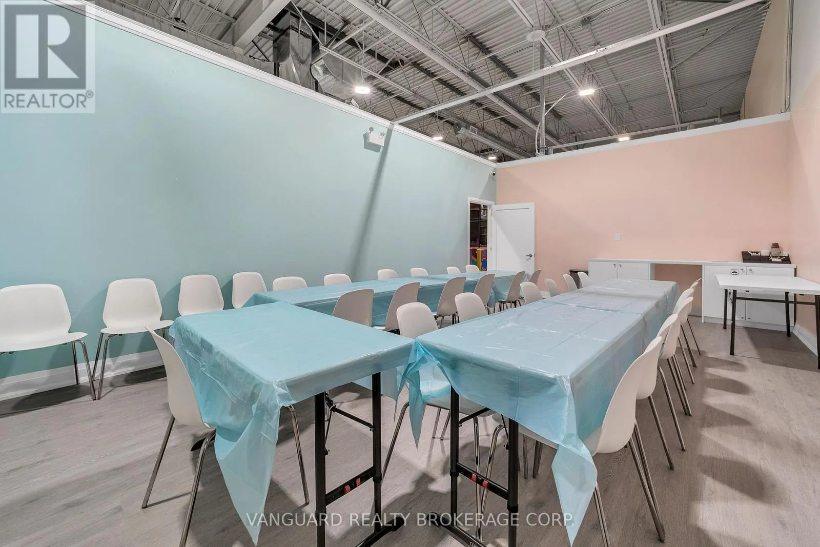 1B - 18075 YONGE STREET
