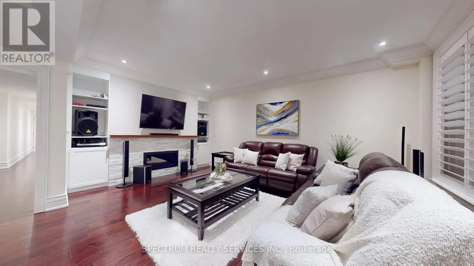 223 LENNOX AVENUE
