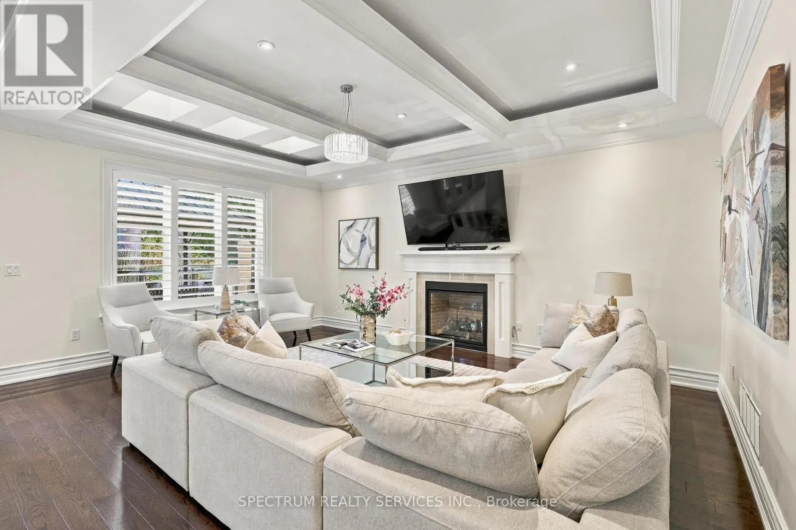 223 LENNOX AVENUE