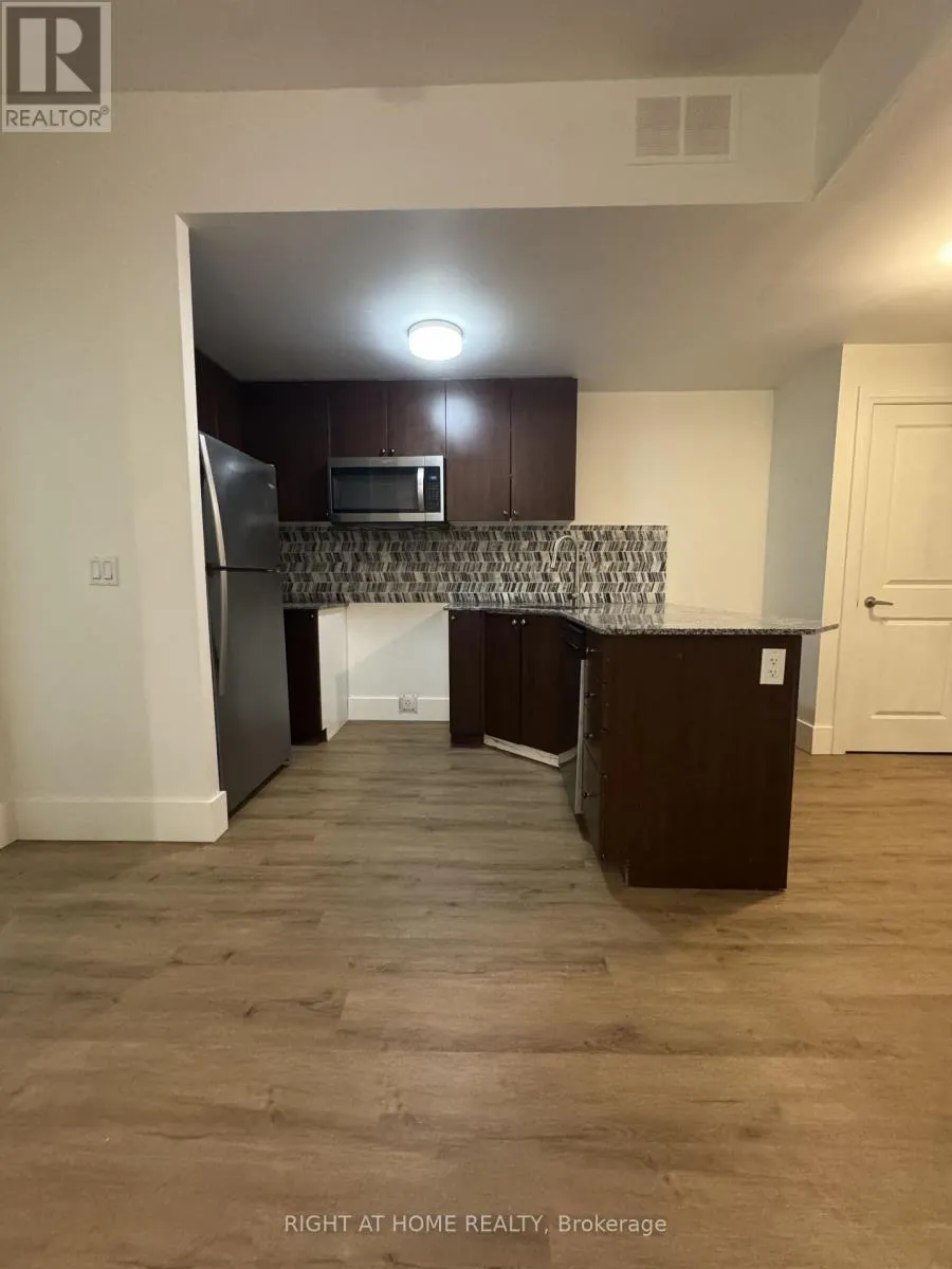 701 - 5289 HWY 7 STREET E