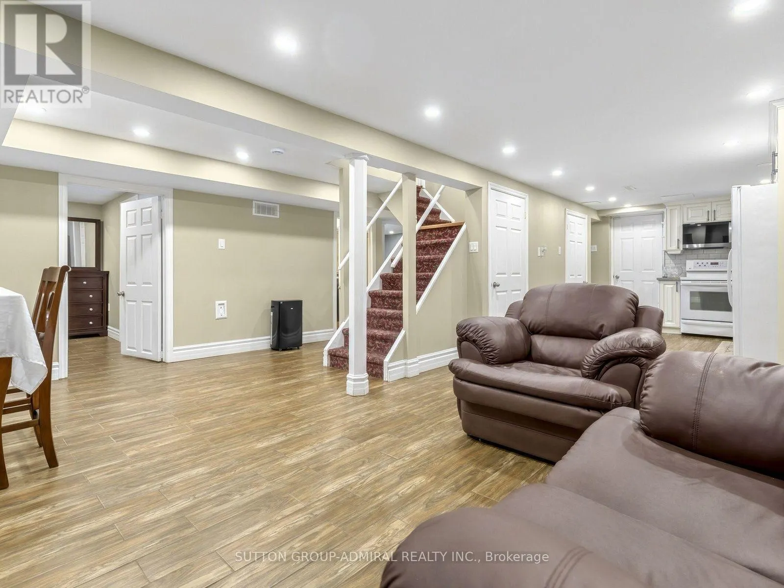 238 GLEN SHIELDS AVENUE