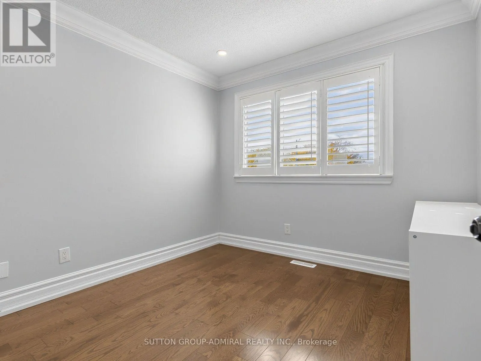 238 GLEN SHIELDS AVENUE