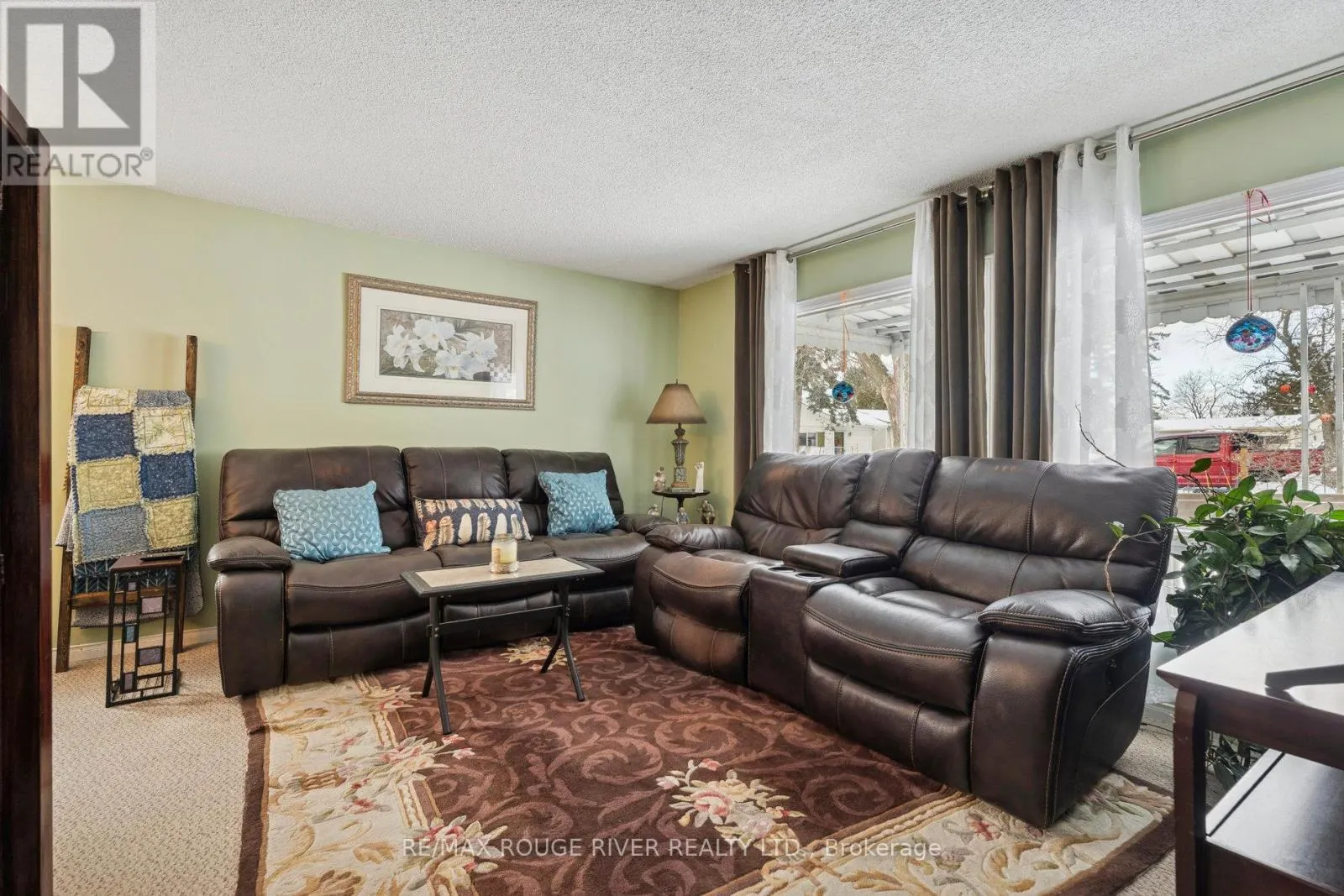 35 HAWTHORNE DRIVE