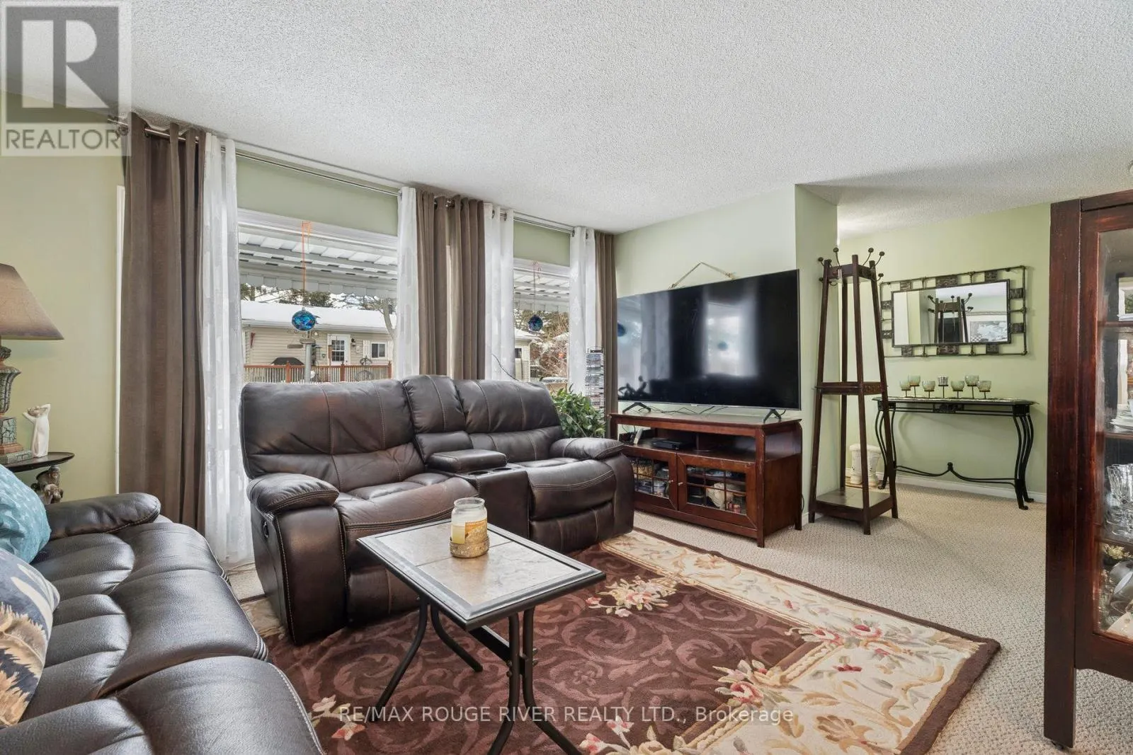 35 HAWTHORNE DRIVE