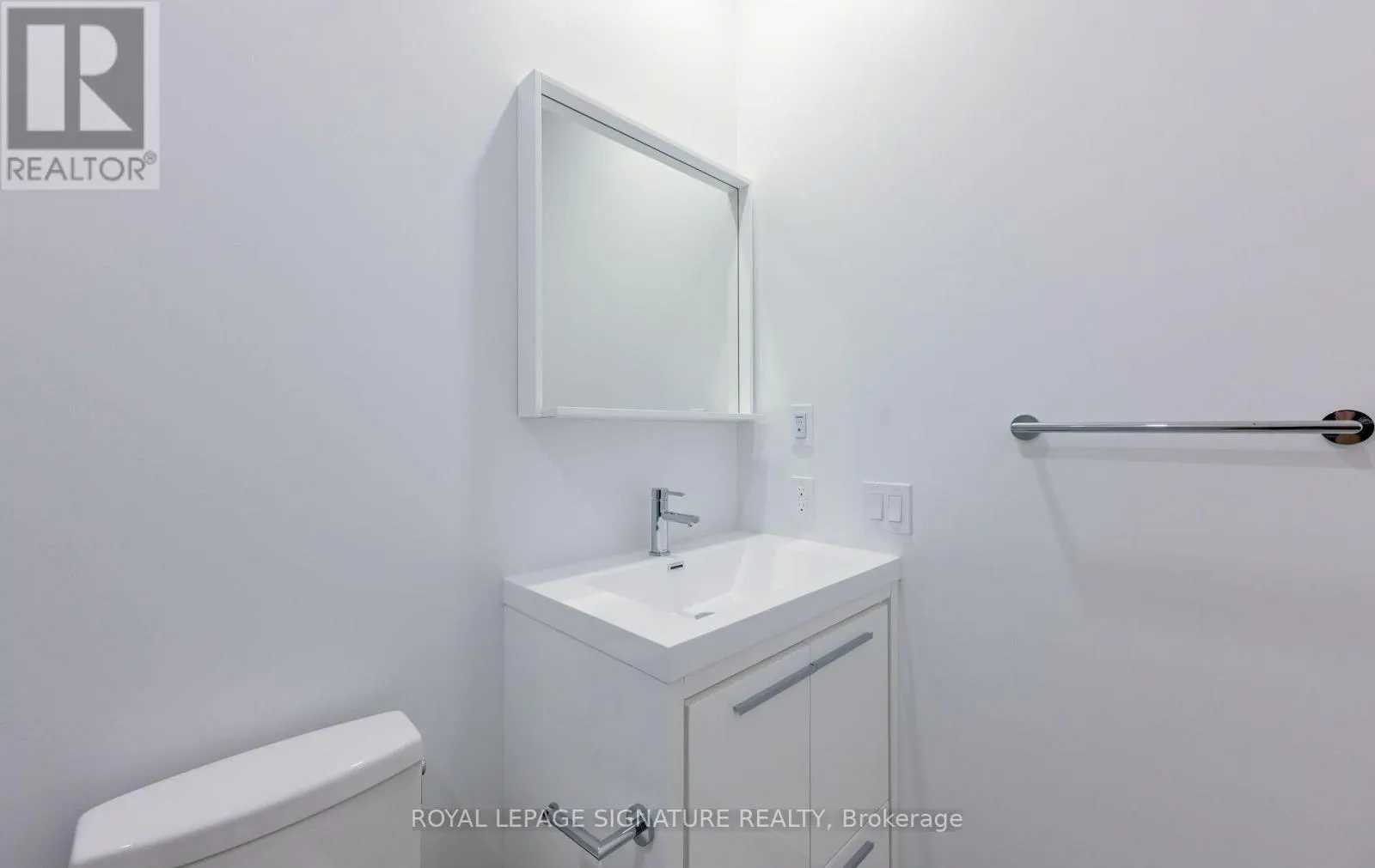 2609 - 5 MEADOWDALE ROAD