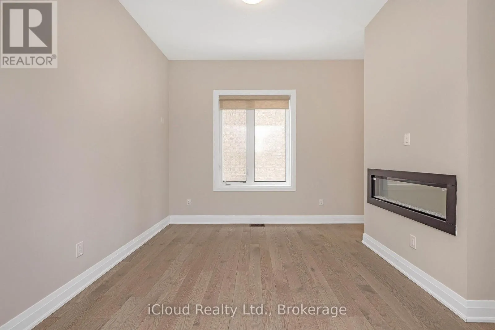 38 PINE HILL CRESCENT