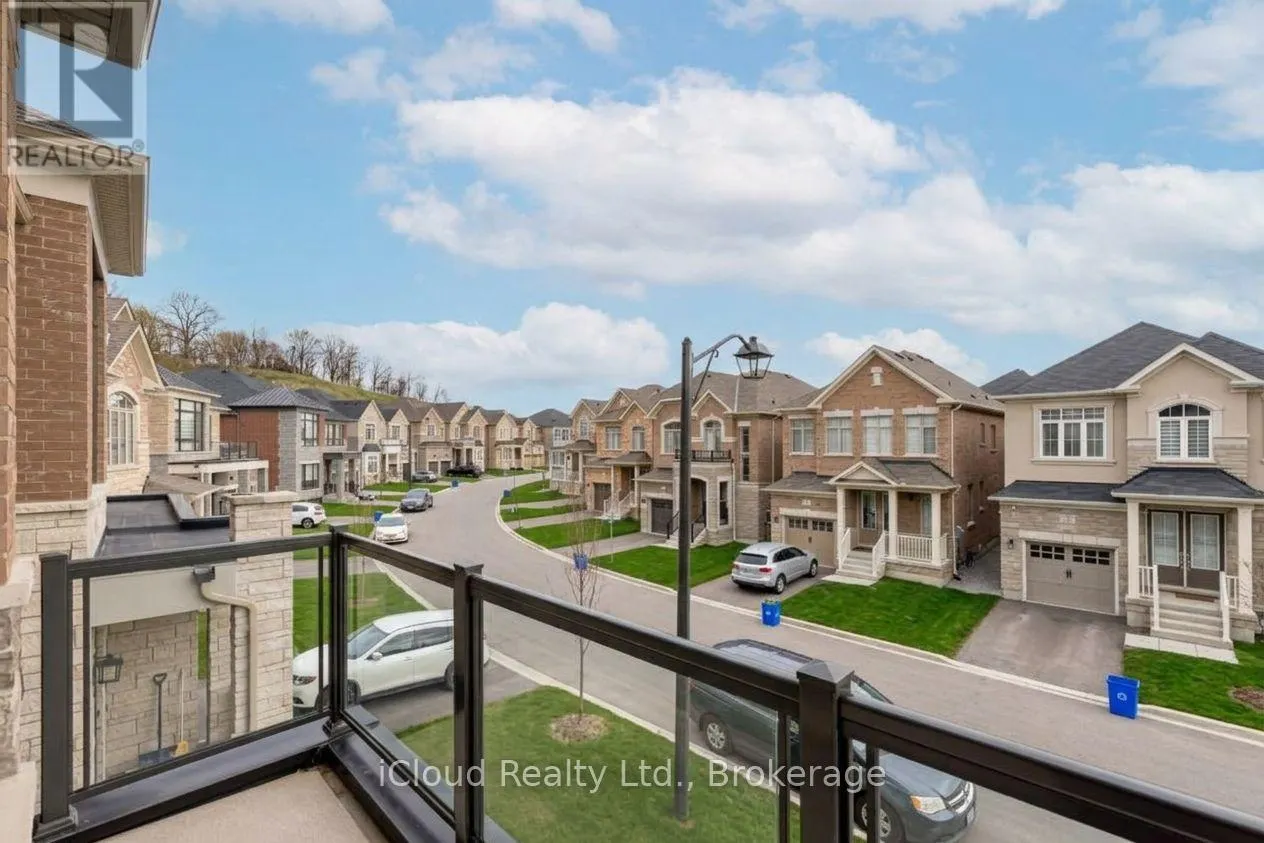 38 PINE HILL CRESCENT