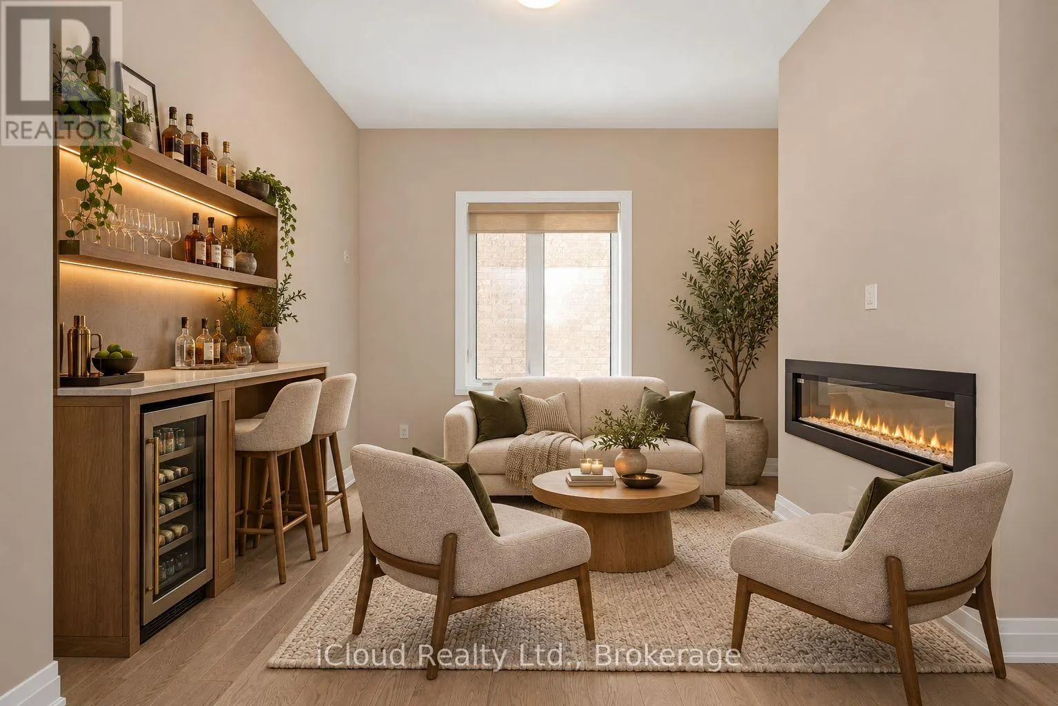 38 PINE HILL CRESCENT