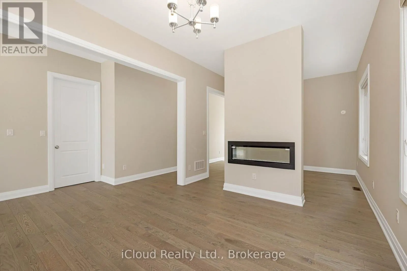 38 PINE HILL CRESCENT