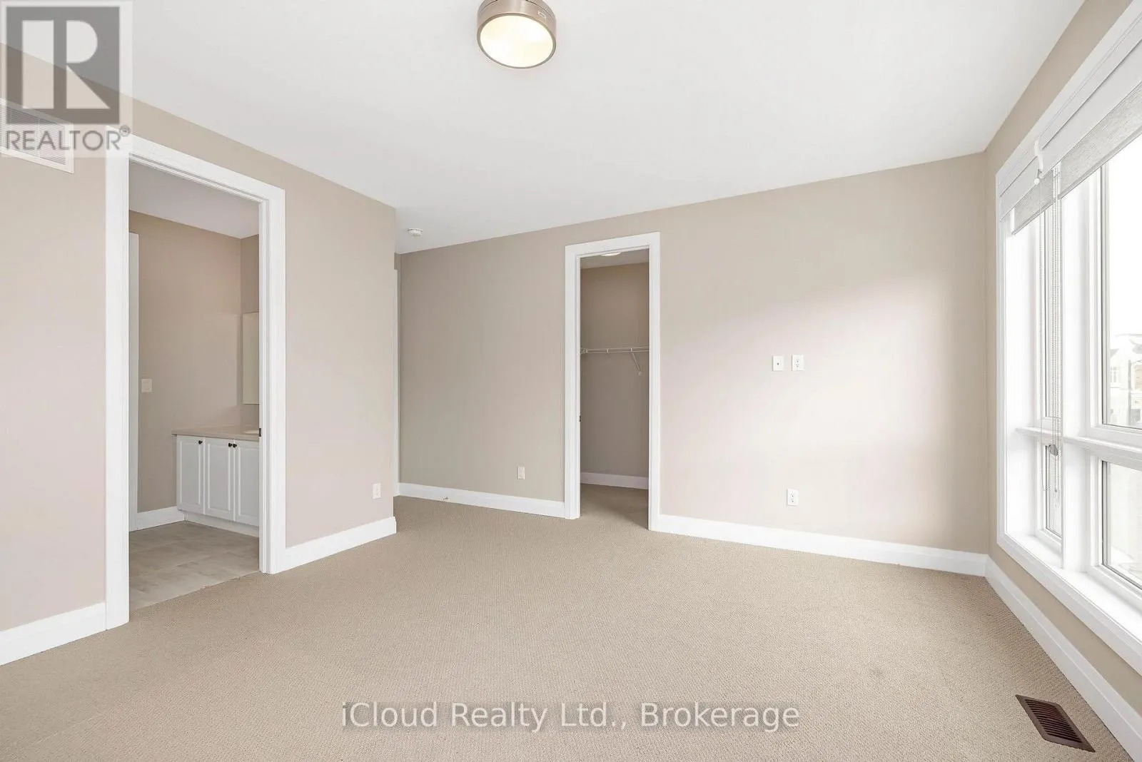 38 PINE HILL CRESCENT