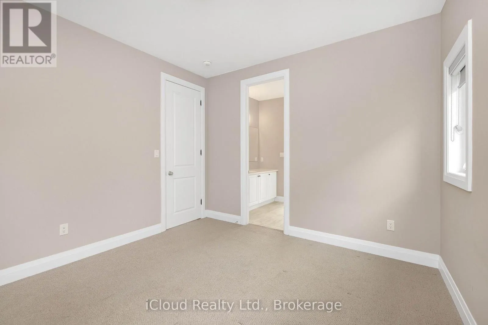 38 PINE HILL CRESCENT
