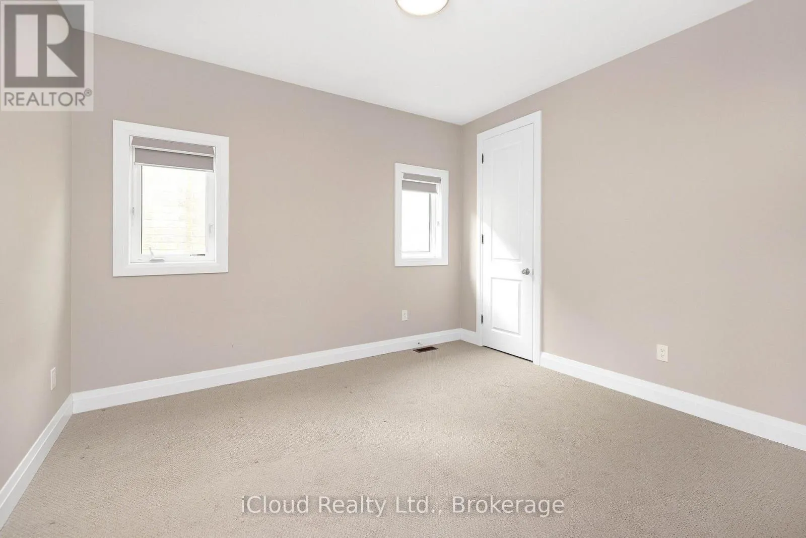 38 PINE HILL CRESCENT