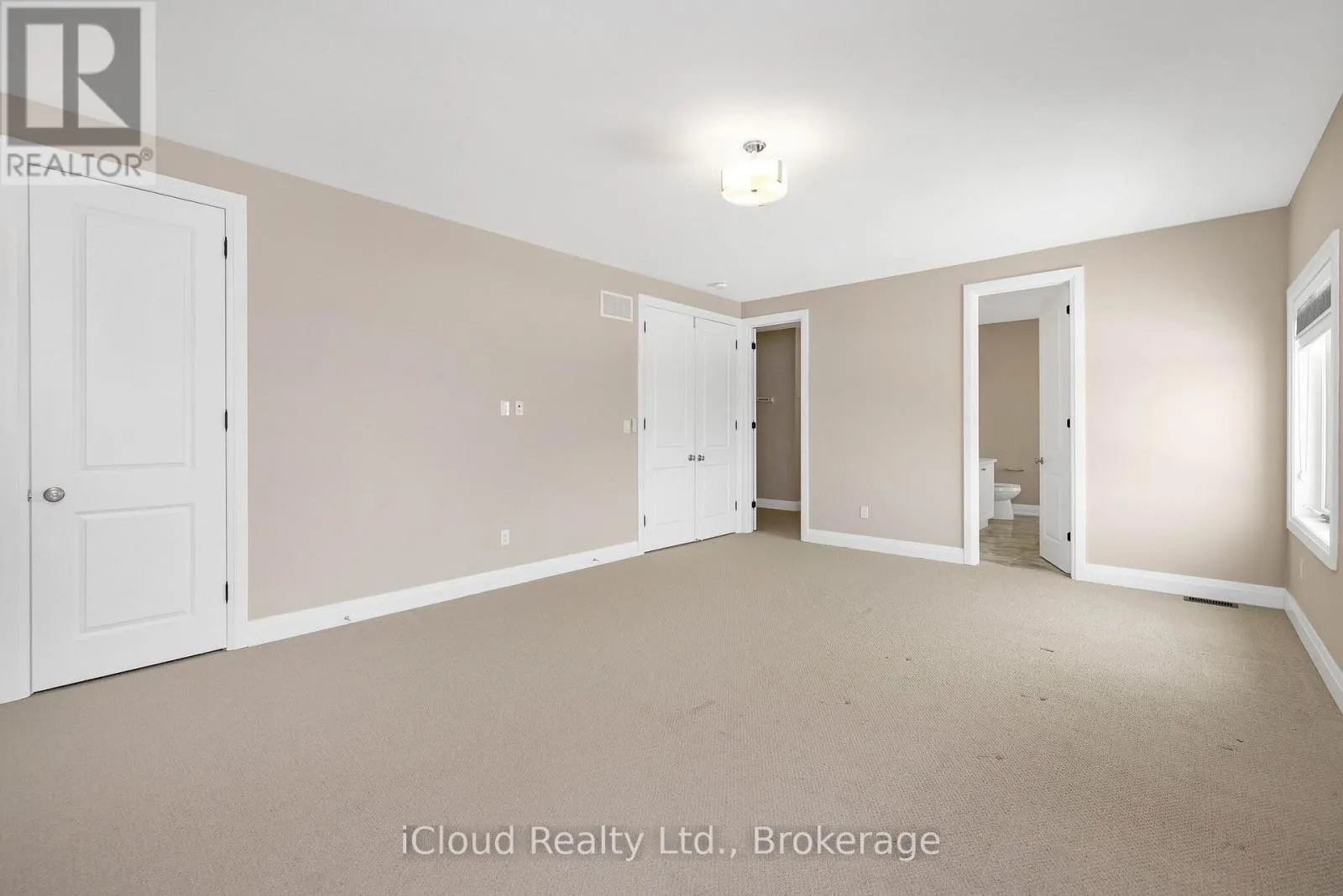 38 PINE HILL CRESCENT