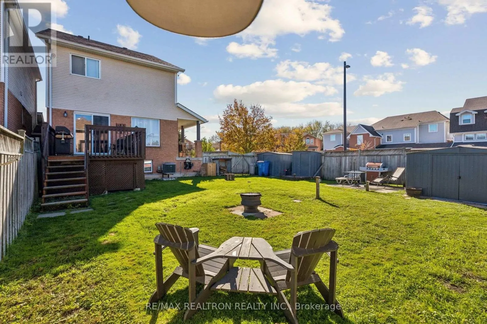 33 WRENDALE CRESCENT