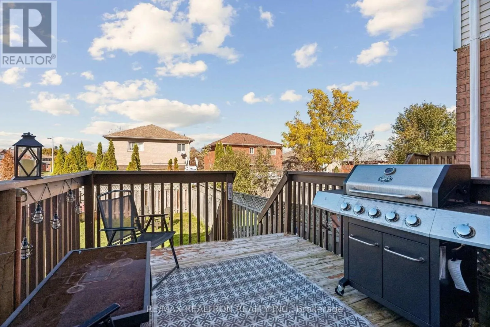 33 WRENDALE CRESCENT