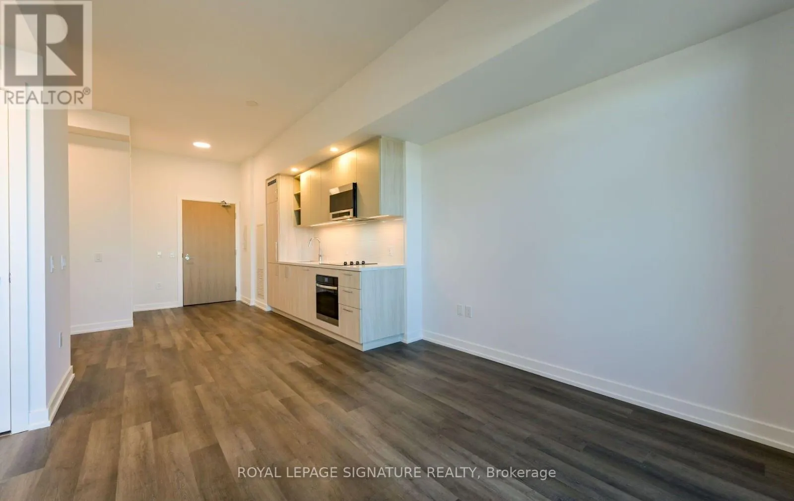 2404 - 5 MEADOWDALE ROAD