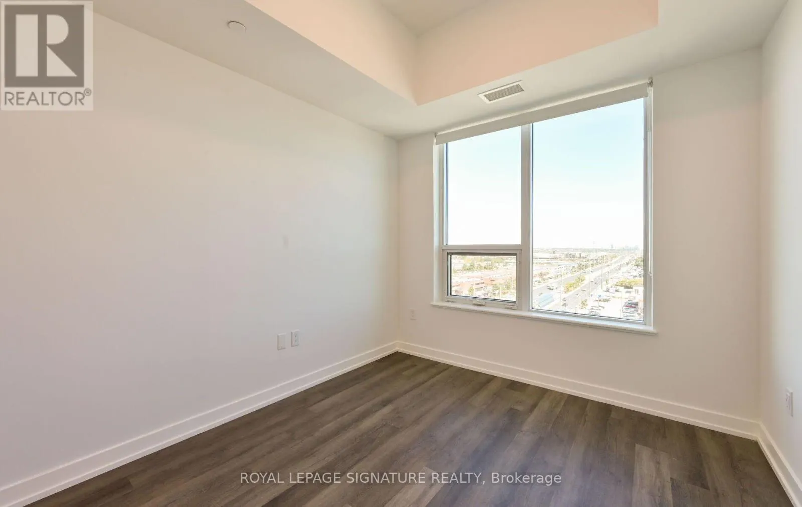 2404 - 5 MEADOWDALE ROAD