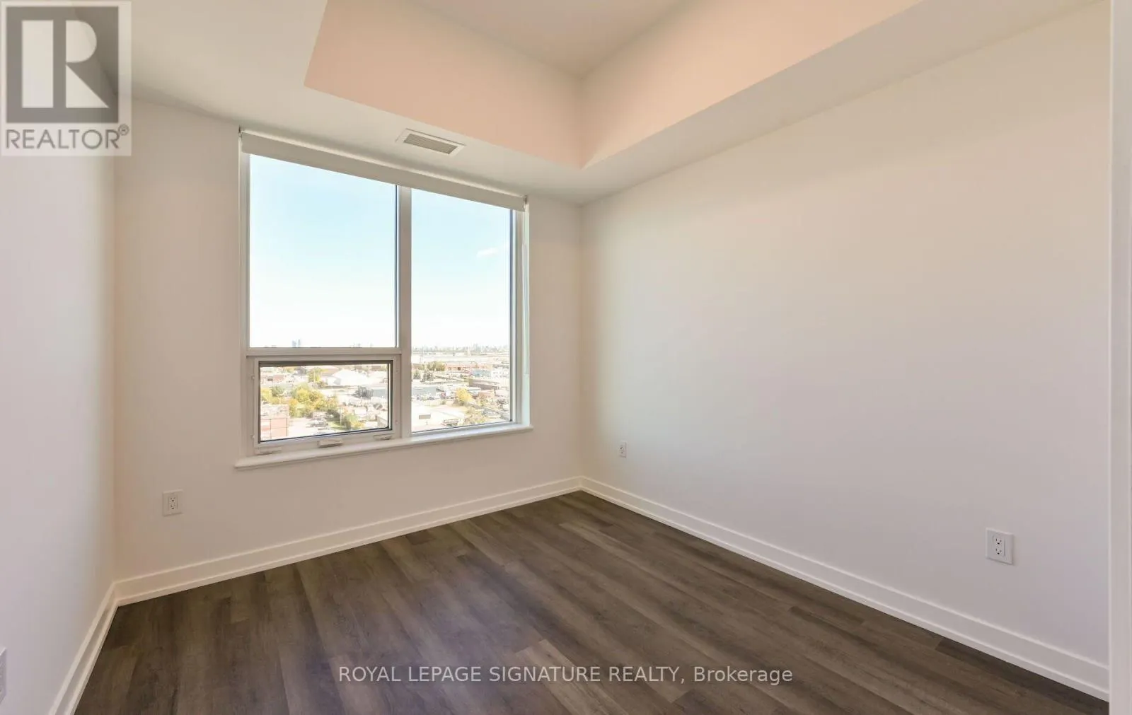 2404 - 5 MEADOWDALE ROAD
